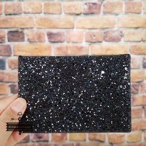 Kate spade graham Greta Court black care case NWT